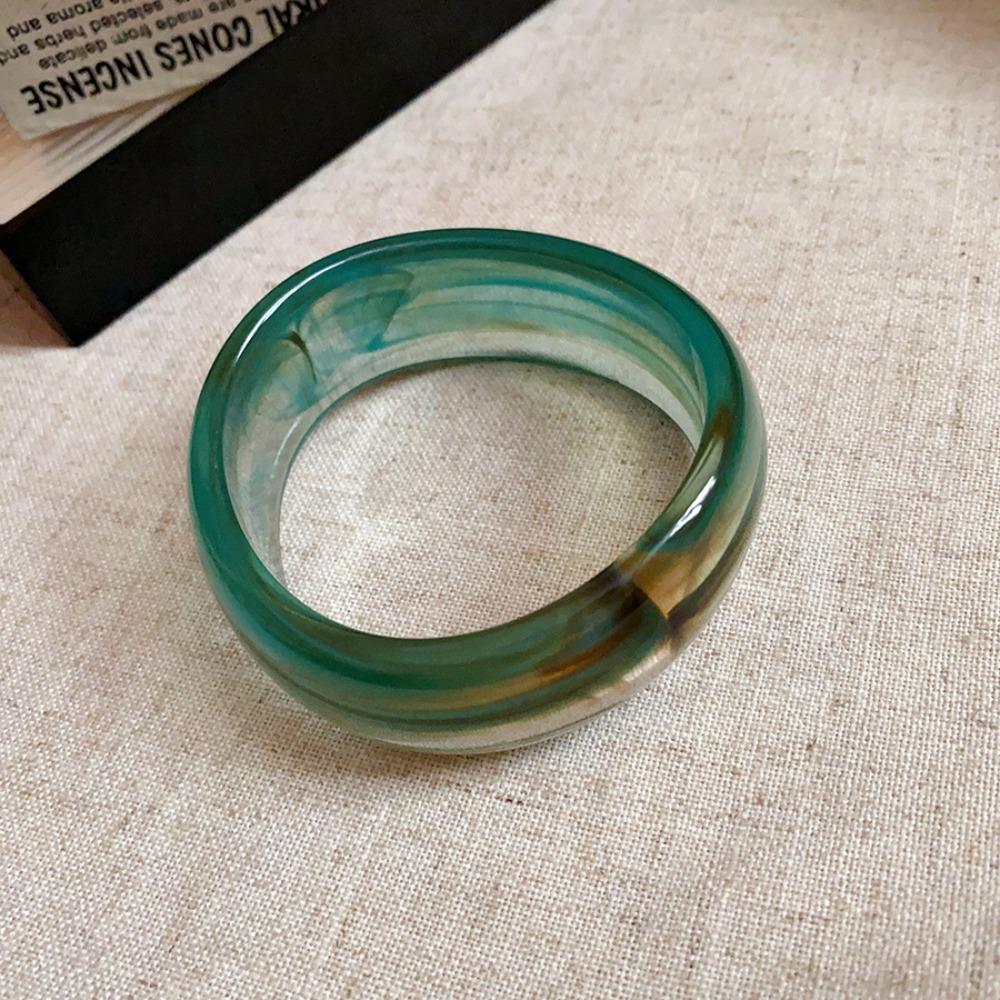 Resin Round Wide Bracelet Exaggerated Retro Geometric Bangle Unique Irregular Acrylic Bangle  Women