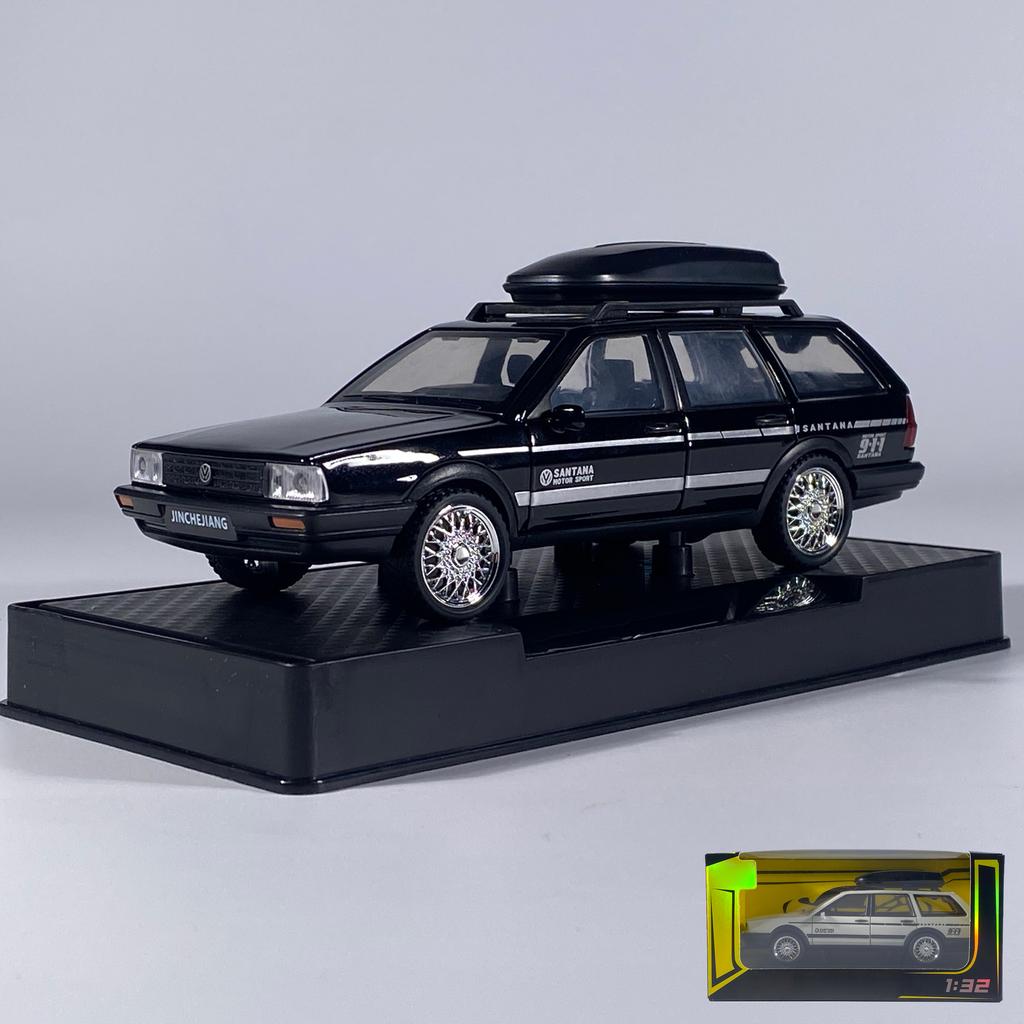 1:32 VolksWagenwerk Santana Wagon Alloy Metal Diecast Model Car Sound & Light Pull Back Children's Toy Car Birthday Gifts Child