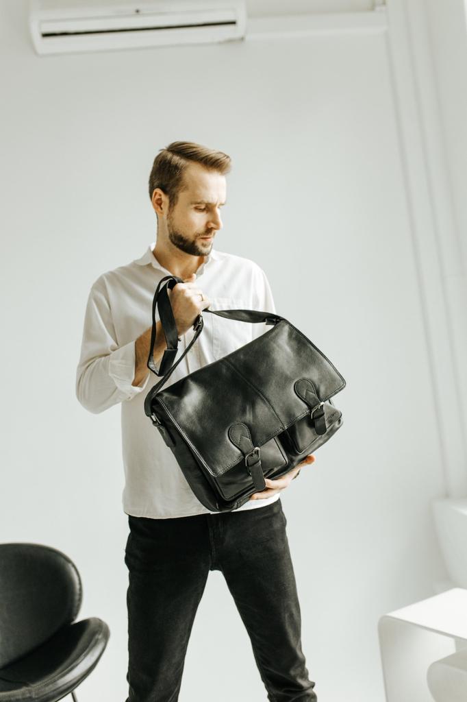 TBS-318 DDDM BLACK CAMBRIDGE Men' Bag +CERTIFICATE