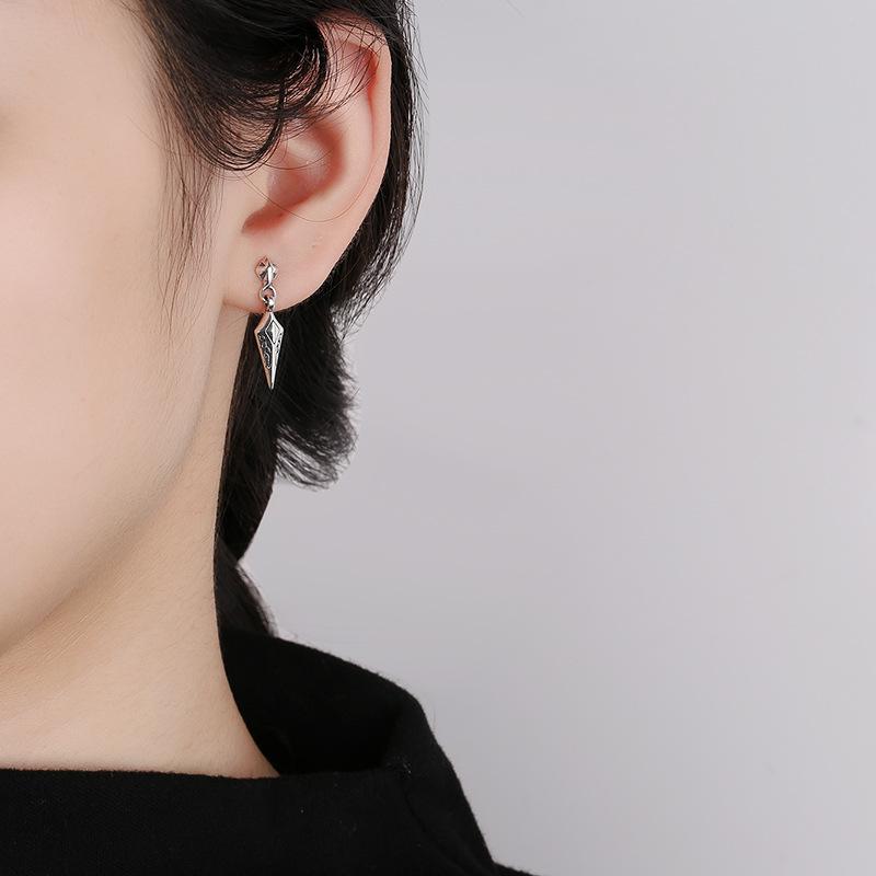 S925 Sterling Silver European and American Rhombus Exquisite Pattern Earrings Personalized Trend Rock Men's and Women's Earrings