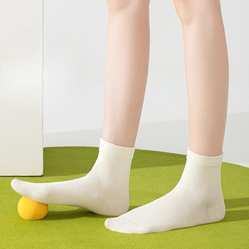 Female Autumn Pure Color Cotton Sweat Absorbing Deodorizing Antibacterial Boneless Cotton Socks