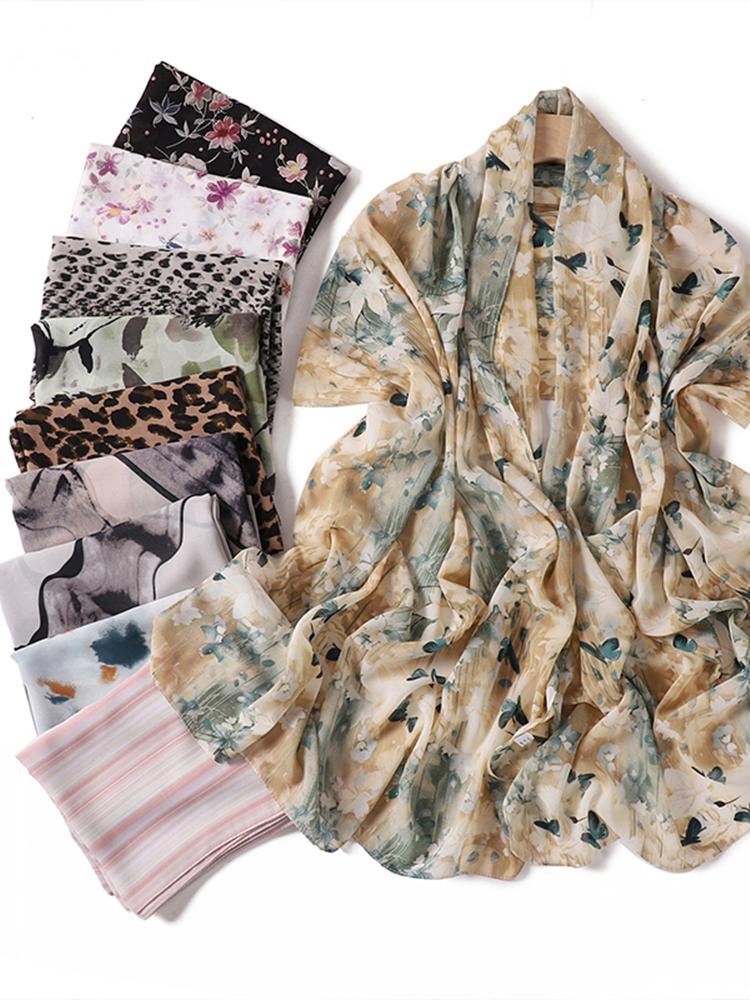 Summer Bohemian Chiffon Hijab Leopard Watercolor Print Islamic Scarf Ultra Lightweight Breathable Women Muslim Hijab Beach Trip for Daily Use