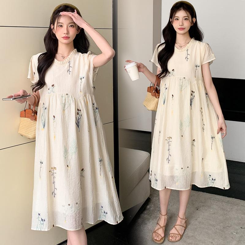 2026 Summer Korean Maternity Dress: Fresh Embroidered Flowers, Age-Reducing, Loose Fit, Belly-Covering Skirt