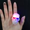 Bague sur le thème d'Halloween Anneaux LED, Anneaux de Doigt Lumineux Jouet pour Enfants Adultes, Décoration de Fête Effrayante Citrouille Fantôme Globule Oculaire Cadeaux Lumineux Friandises