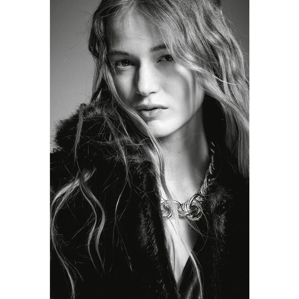 Knot Detail Chain Necklace Gold Color 1256478001