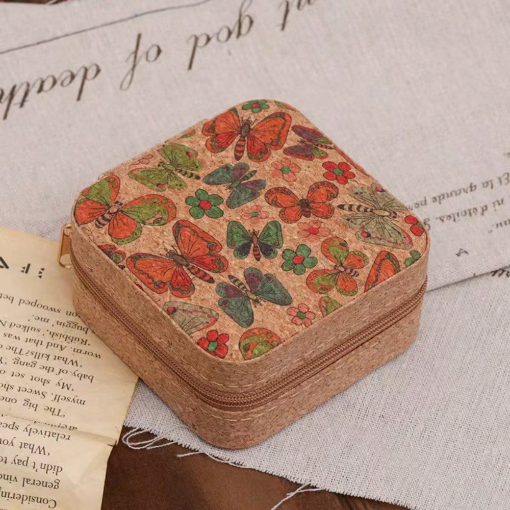Retro portable jewelry box, small stud earrings, rings, necklaces, hand jewelry storage box, travel, exquisite antique style