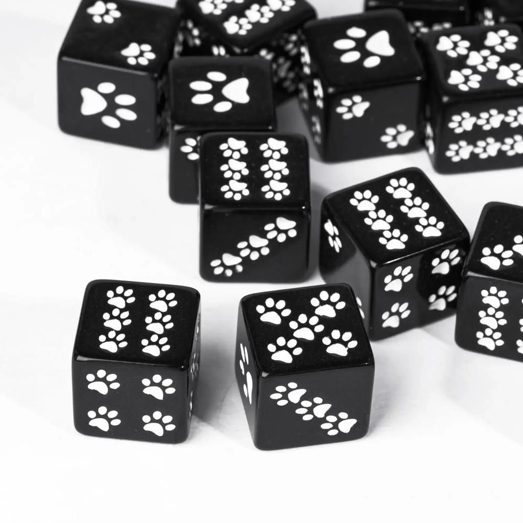 5Pcs Cat Claw D6 Dice Cute Cubic Dices 6 Sides D6 Resin 16mm Standard Polyhedral Dice Set for Tabletop Games Magic The Gathering