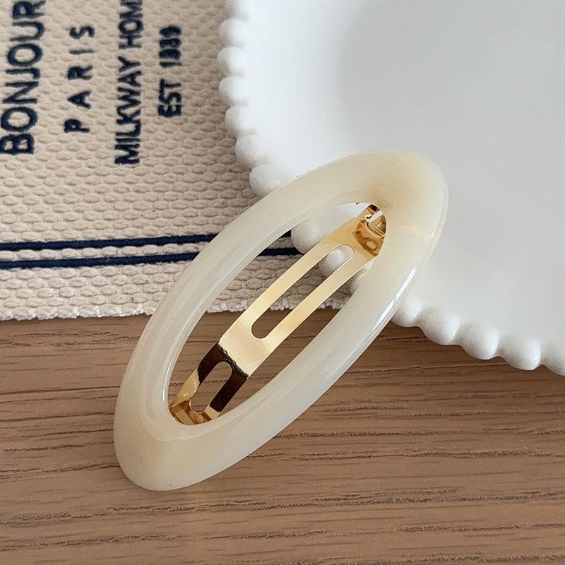 Korean-Style Acrylic Hair Clip for Women – Perfect for Back-of-Head Half Updo, Spring Clip Hair Accessory