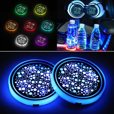 2 ks 2,67 palca Farebný LED podložka na držiak na pohár do auta Atmosférické svetlá Lampy Spodná časť 7 farieb Meniace sa automatické svetlo