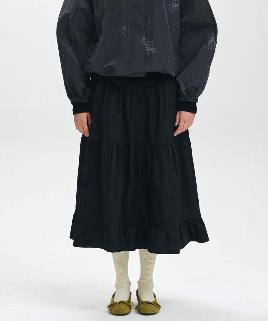 Mais Embroidered Shirred Tiered Maxi Skirt / Black