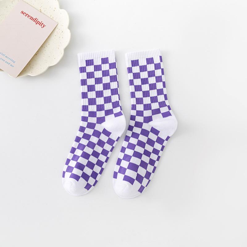 Trendy Plaid Mid-Calf Socks for Men & Women: Fashionable College Style Sporty Couples' Socks