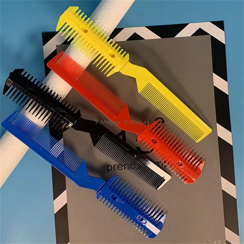 1PC Black Pet Dog Hair Trimmer Comb Cutting Cut With 2 Blades Grooming Razor Thinning Dog Cat Combs Dog Cat Hair Remover Comb