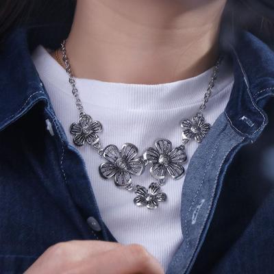 Pendant Bohemian Flowers Necklace Hollow Sweater Chain Punk Boho Ethnic Necklace  Party