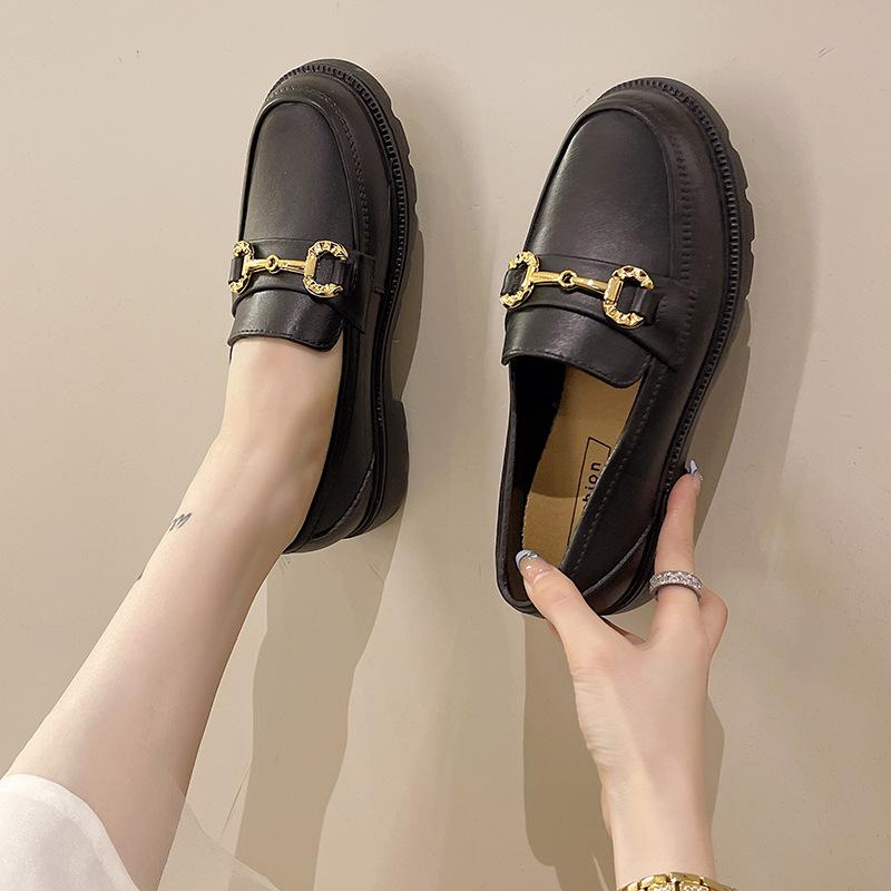 2023 Autumn/Winter Women's Thick Sole Loafers: Versatile British Style & Fashionable Soft Sole Southeast Asian Design.