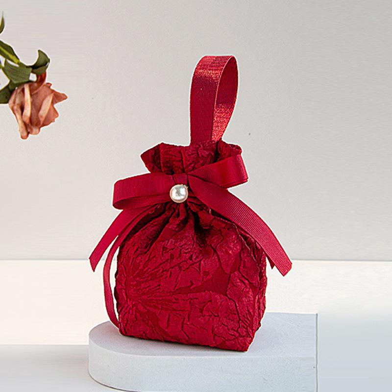 Elegant Chinese Wedding Candy Bags and Handheld Boxes for High-Value Party Favors