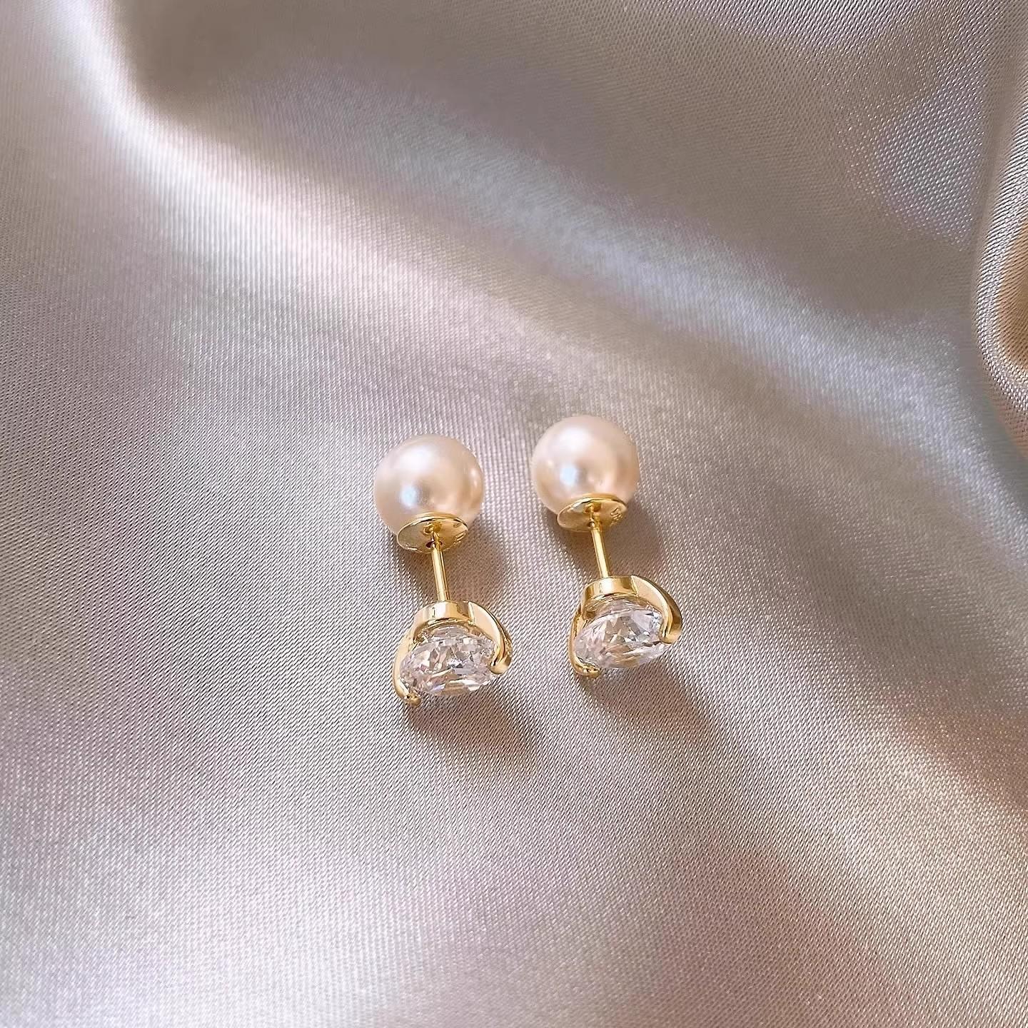 Silver needle zircon pearl round earrings French retro court style temperament earrings light luxury high-end earrings