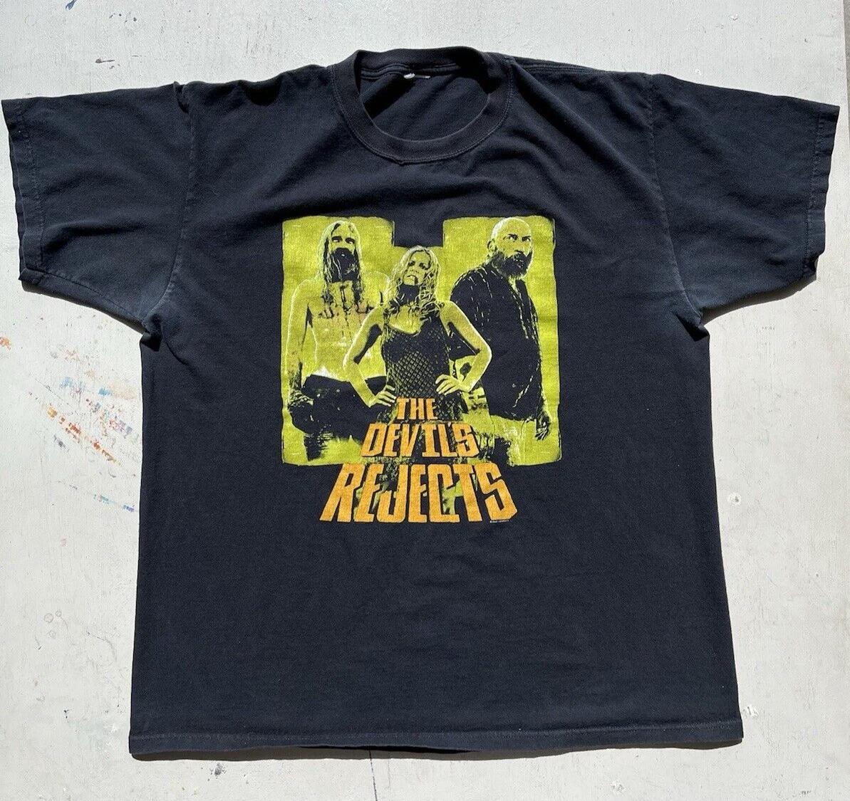 

Men s Vintage The Devil s Rejects T-Shirt Black Spell-Out NO TAG Y2K Horror Cult S