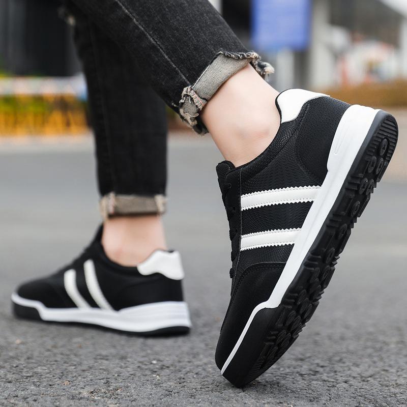 Neues Frühlings- und Sommer-Sport-Atmungsaktiv-Casual-Rutschfest-Jugend-Innenhöhenerhöhungs-Vielseitig-Board-Schuh-Paar