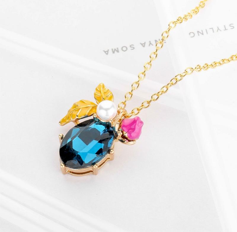 Hot Sale Bee Insect Pendant Necklace For Women Gift Champagne Zircon Gold Color Chain Necklace