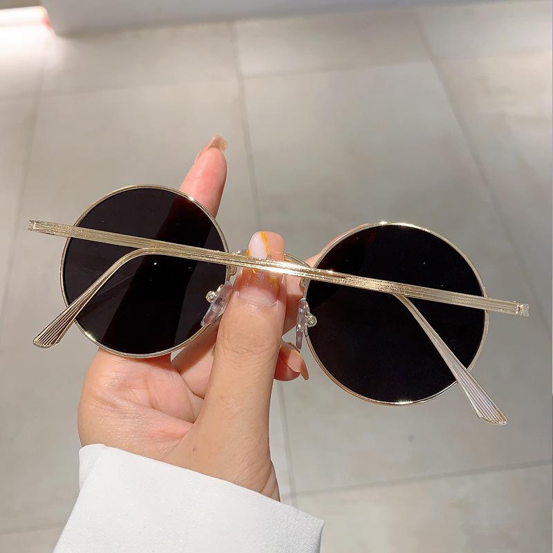 Retro Punk Style Men Sunglasses Women Vintage Round Metal Frame Colorful Lens Sun Glasses Fashion Eyewear  UV400