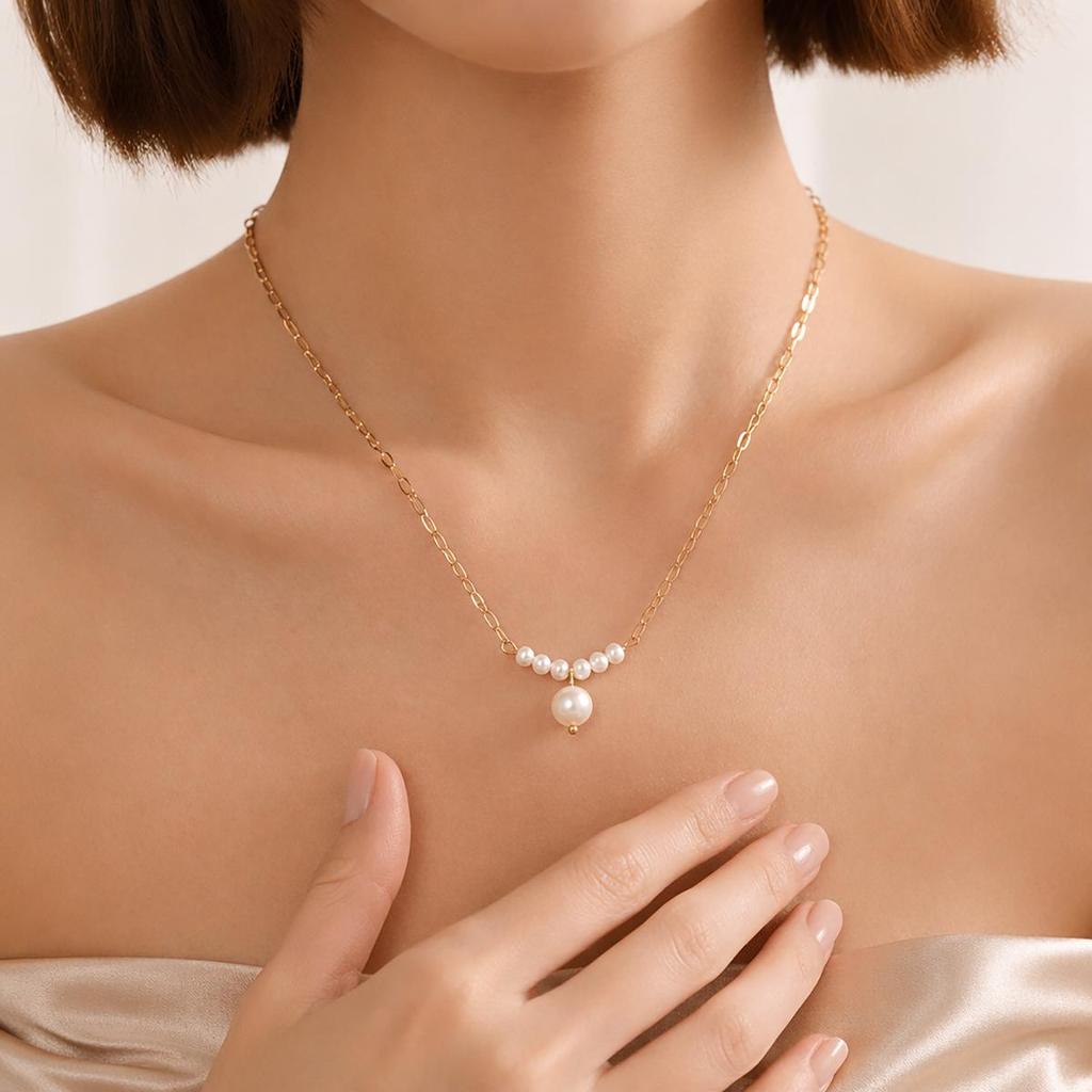 European & American Sweet Floral Wreath Pearl Rice Bead Necklace, French Titanium Steel Layered Women's Clavicle Chain