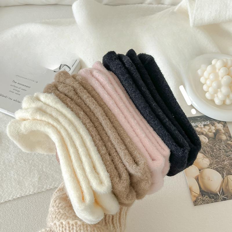 Australian Fleece Women's Mid-calf Socks, Thickened and Fleece Warm Sleep Socks, Cute Embroidered Postpartum Socks, Winter Long Socks