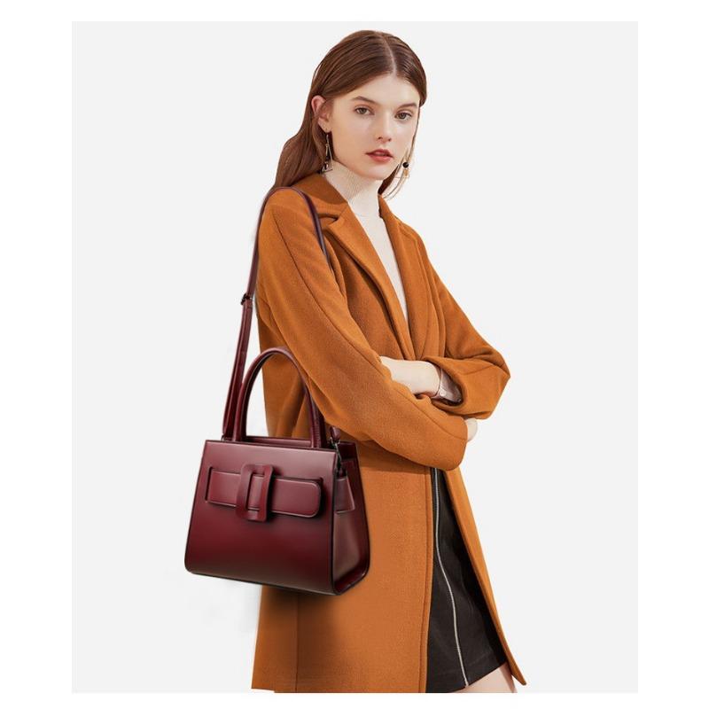 New trendy bags are coming! Large-capacity women's bags, all-match artifacts in autumn and winter.