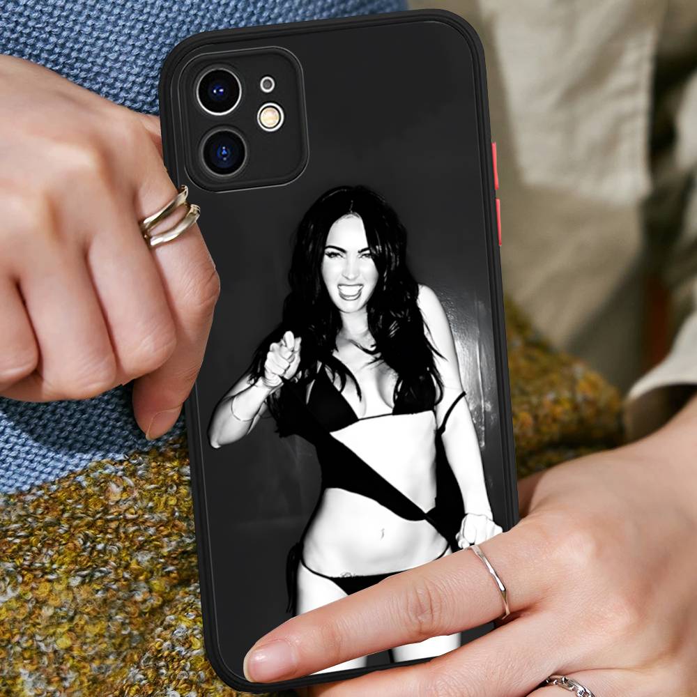 Schauspielerin M-Megan Fox Model Handyhülle Für IPhone 16e 16 15 14 13 12 11 Pro Max X XS Max Plus Matt Klar