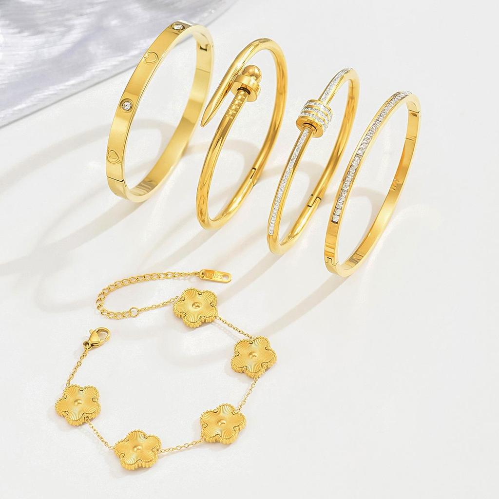 Złota i Tytanowa Stalowa Bransoletka na Paznokieć i Zestaw Bransoletek z Diamentami