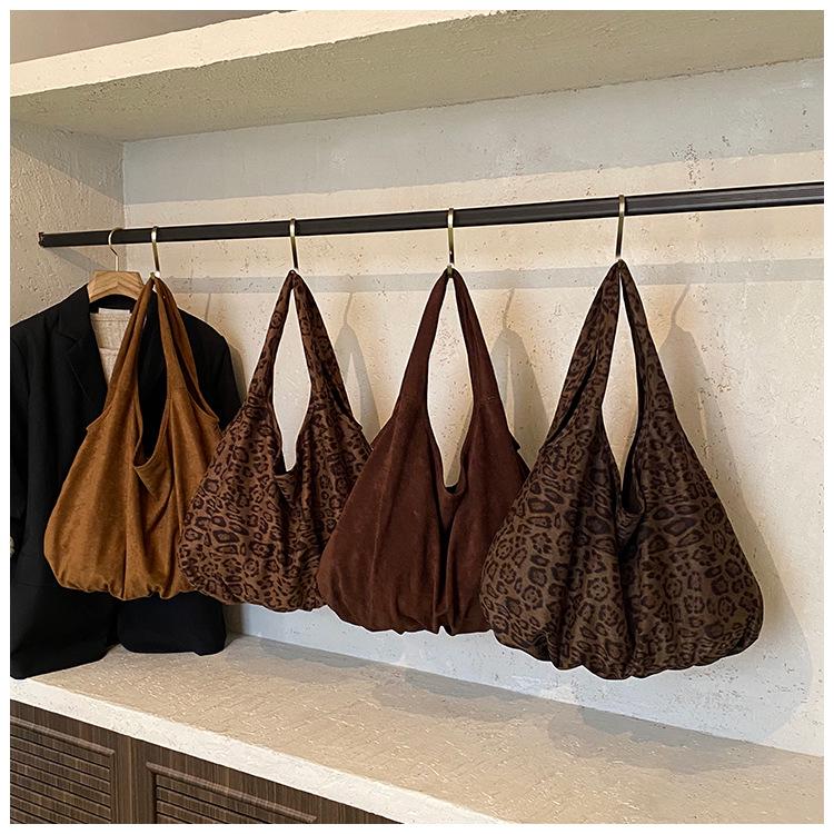 2025 Women's Retro Korean Large Capacity Suede Tote - Versatile Shoulder Bag for Commute