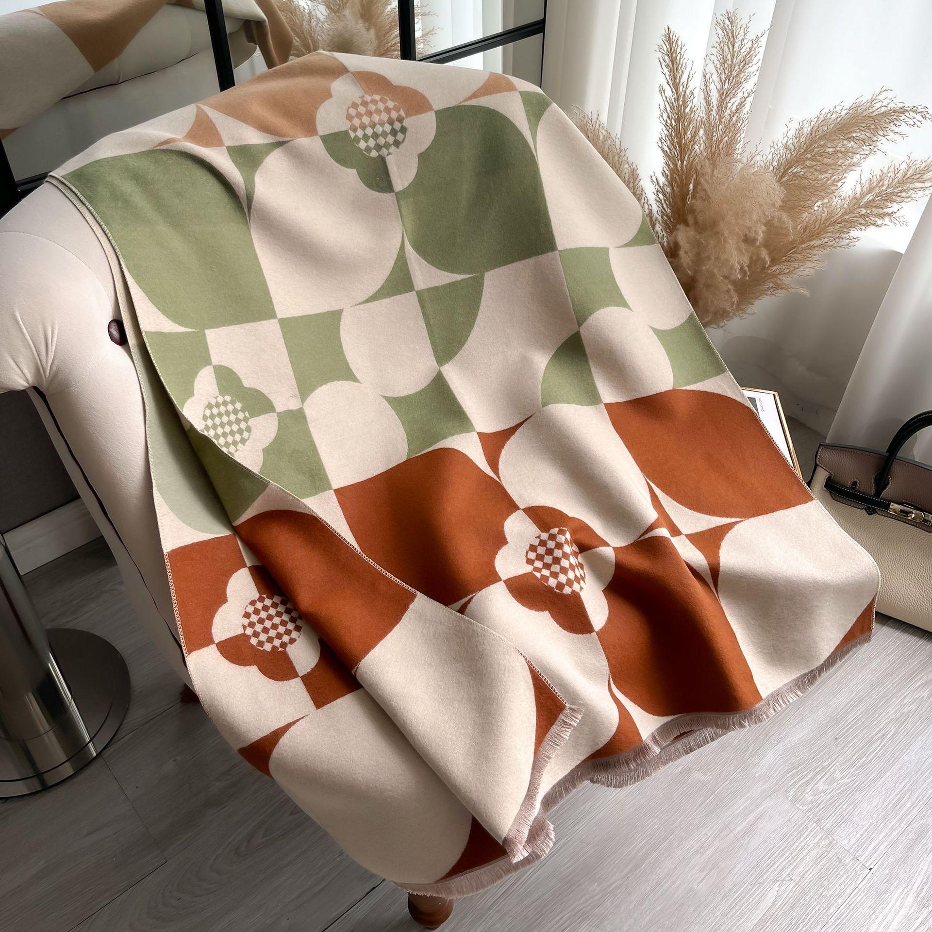 

Шарф Двусторонний Теплый Четырехлистный Клетчатый Модный И Элегантный Имитация Кашемира Шарф Шаль Женский 185*65cm зелёный