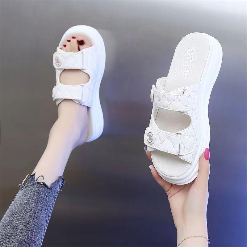 Fashion Shoes for Women Rubber Fashion Platform Slides Thick Woman Slippers Top Designs Chic and Elegant Easy Wears New Casual Sandals