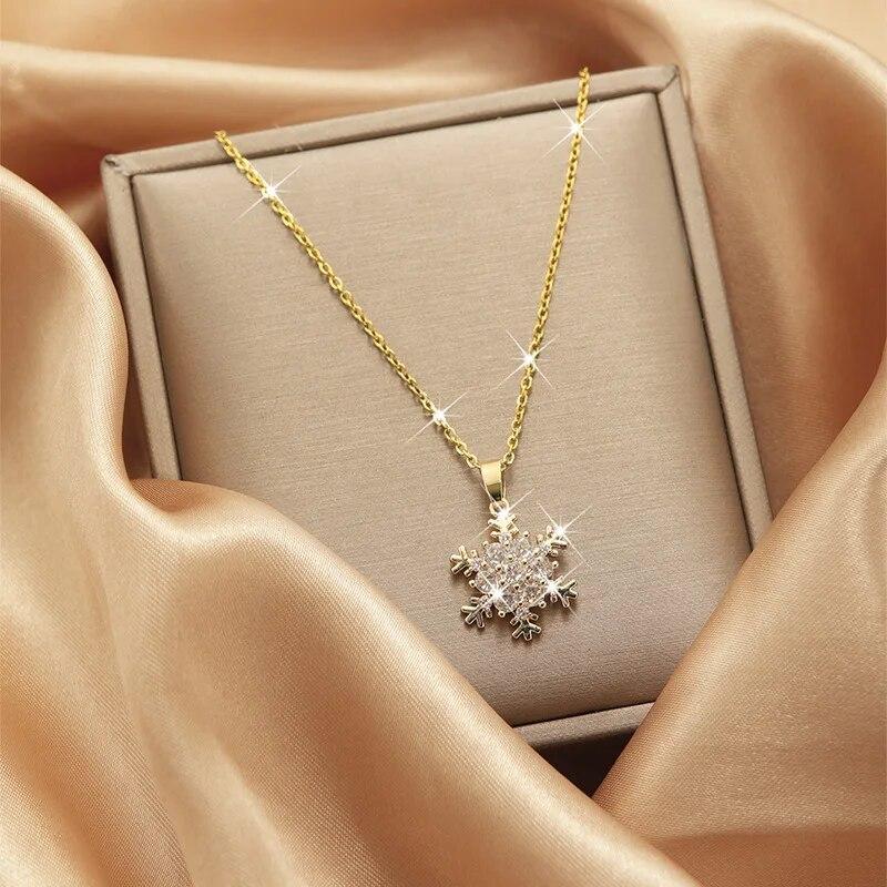 1 Pcs Luxury Cool Breeze Maple Snowflake Gold Plated Copper Pendant With Stainless Steel Chain Combination Necklace