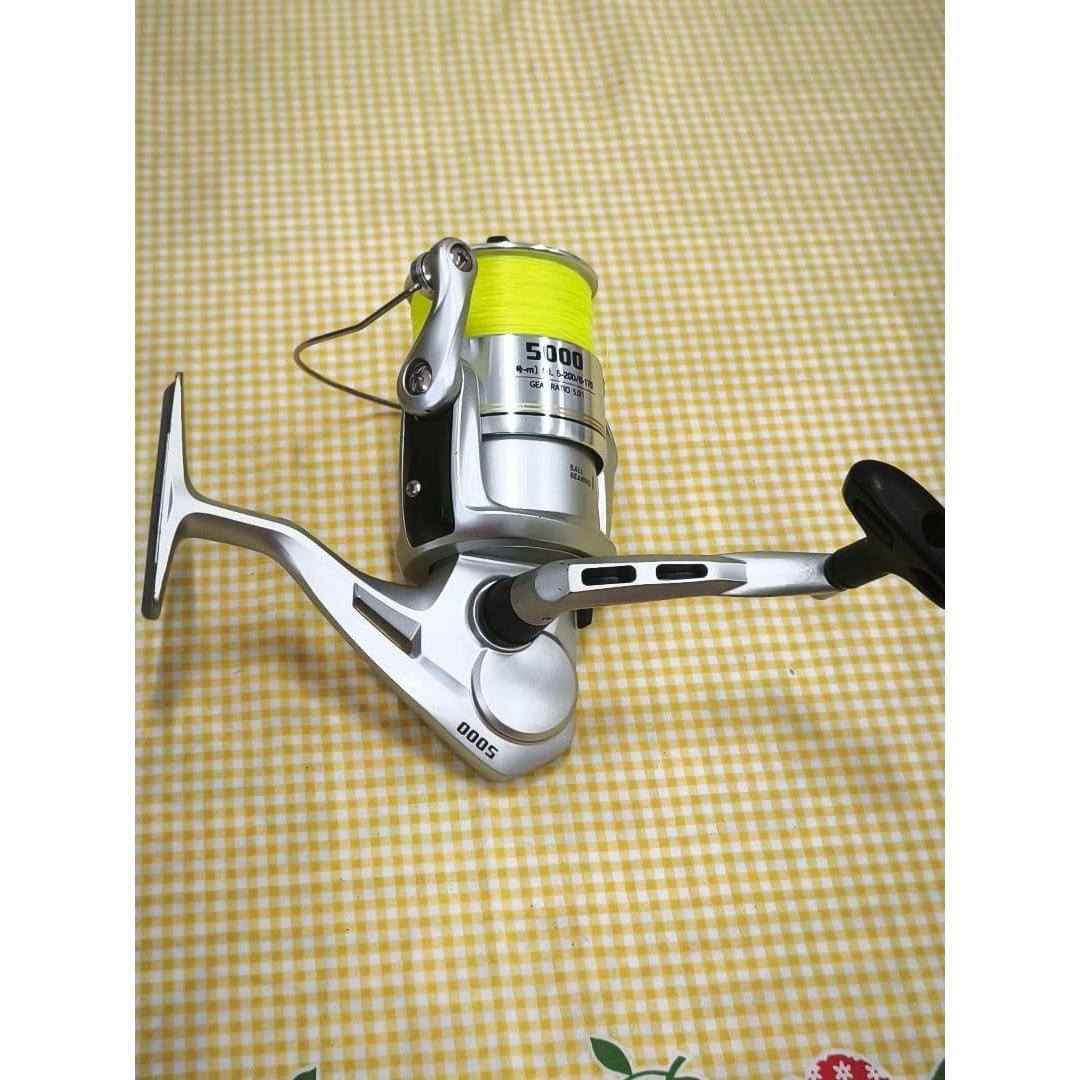 Used Super beautiful Rullia 5000 spinning reel made by Smile Ship