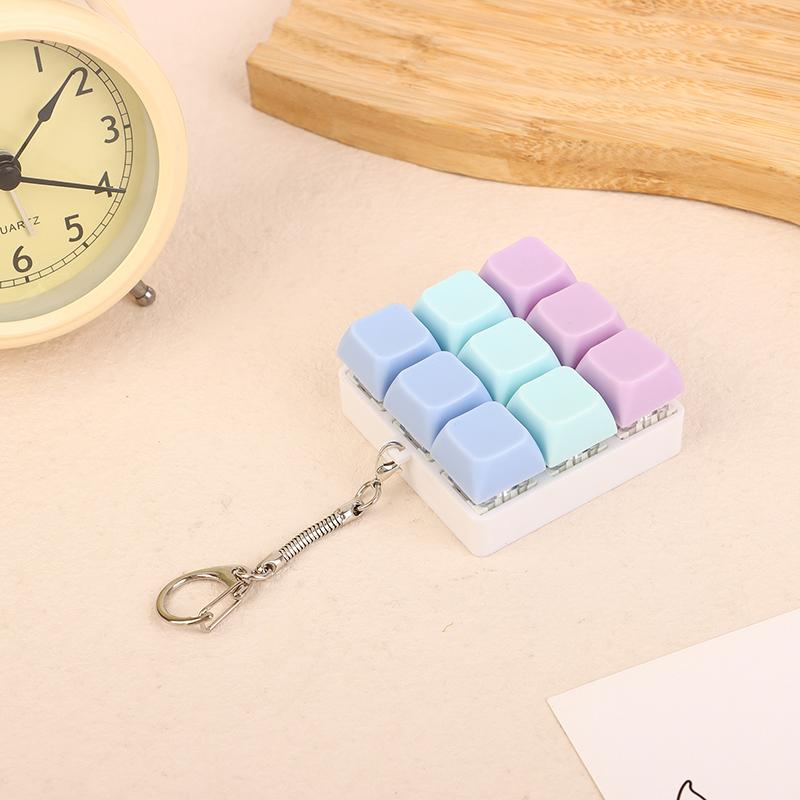 9 Taster Firkantede Tastaturtaster Nøkkelring Fidget Leke Fest Stresslindring DIY Tastaturtaster Leke Tastaturhetter Fingerknapp Fidget