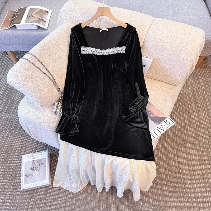 Plus-size Women's Fitted Black Velvet Dress with Retro Spliced Net Fabric. Spring/autumn Style.