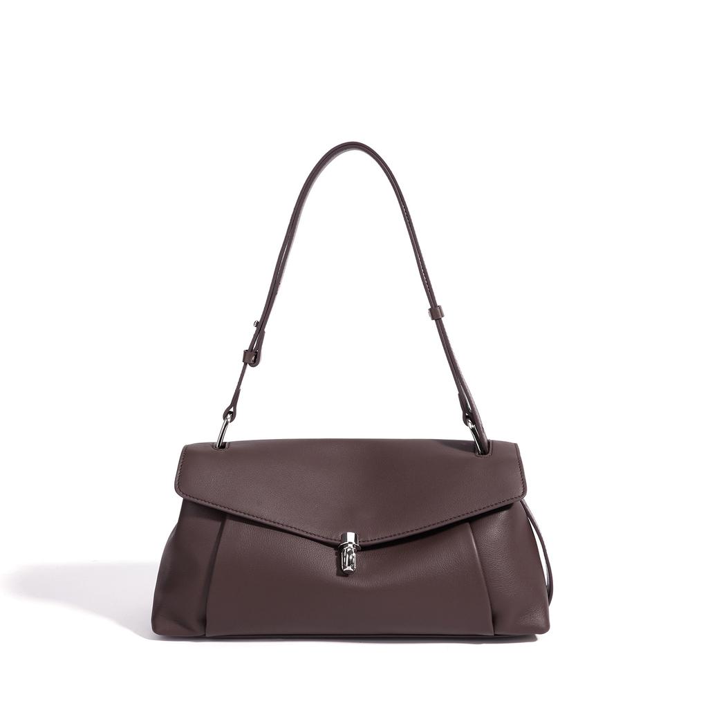 Shoulder bag, leather flip small square bag, messenger bag, commuter large-capacity handbag bag.
