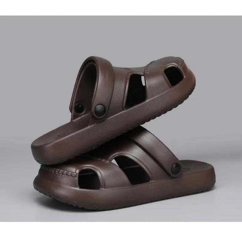 New Dual Purpose Sandals for Men Non Slip Toe Cap Thick Soled Beach Shoes Summer Outer Wear Wear Resistant Lightweight