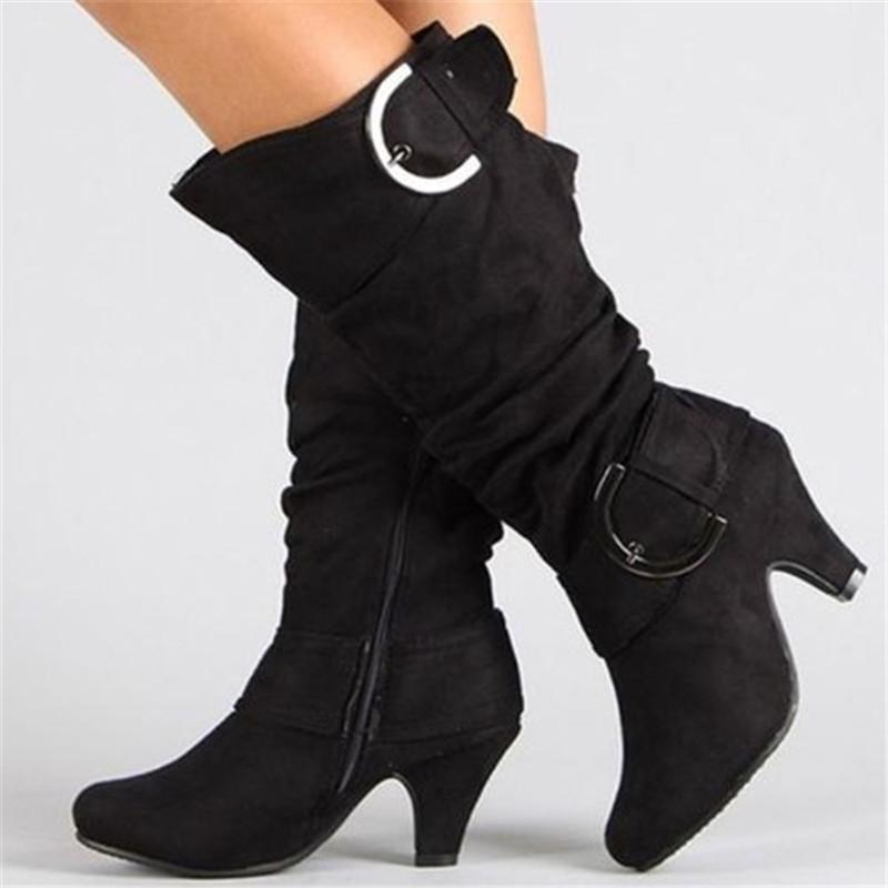 Botas de Inverno Femininas 2026 Moda Sexy Lady Botas de Cano Médio Salto Alto Camurça Sintética Fivela Botas Curtas Botas de Neve Peludas Mulheres