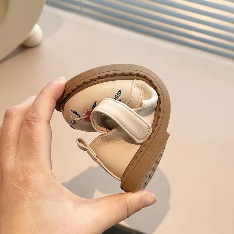 Móda Dětská Kožená Bota Móda Vyšívané Květiny Dívčí Ploché Boty Kauzální Všestranné Jaro Podzim Dětské Princeznovské Boty Protiskluzové