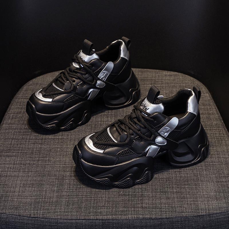 Daddy shoes 2025 spring new platform sole with an inner height of 8cn star same casual and versatile fashion style lace-up women