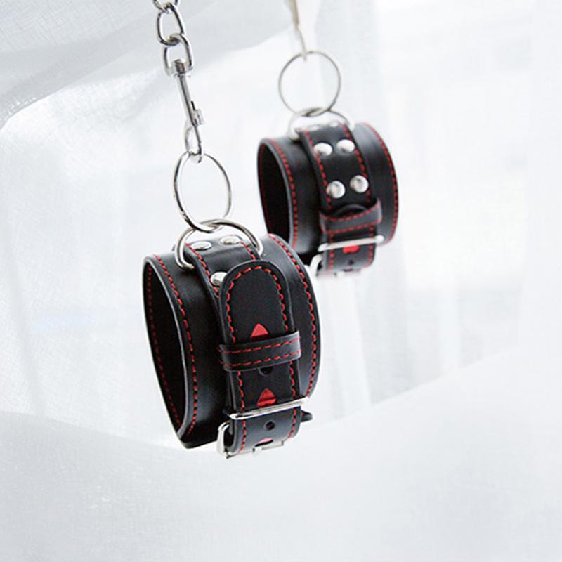 Sexy verstellbare Leder-Herzhandschellen für Sexspielzeug für Frauenpaare Hängeschnalle SM Bondage-Fesseln Exotisches Zubehör