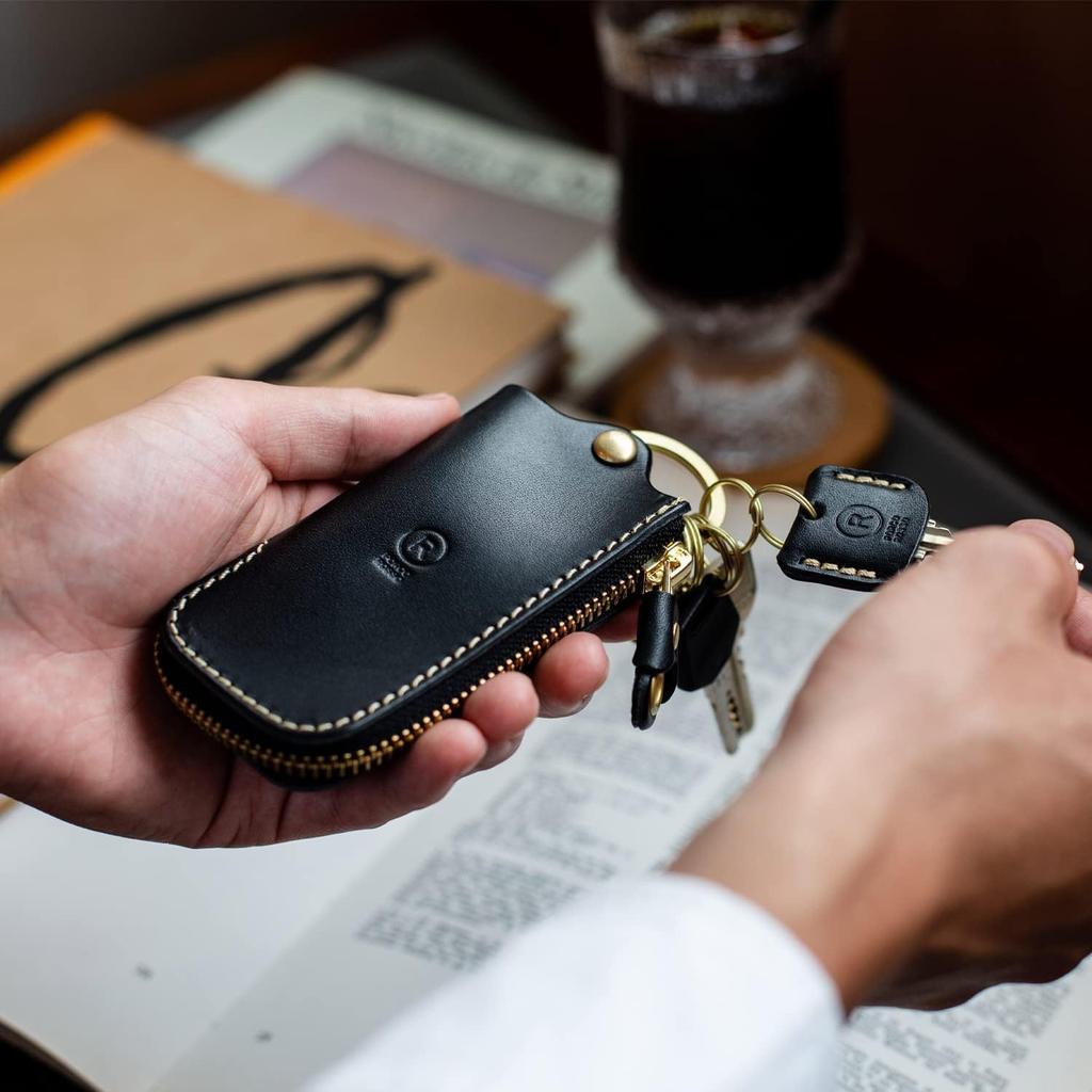 Key Case Smart Key Case Genuine Leather Tochigi Leather Smart Key Key Key Holder Leather Zipper Brand Made In Japan Black [Porco Rosso] Men's Women's