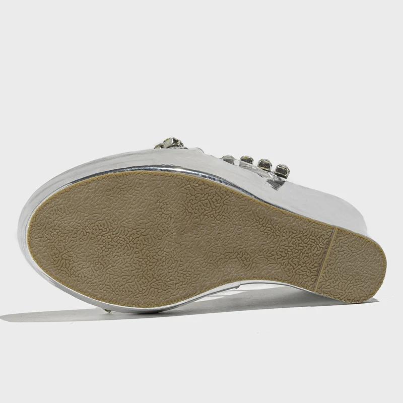 Fashion Eilyken Fashion Silver Crystal PVC Transparent Women Slippers Design Narrow Band Wedges Heels Female Mules Slides Shoes