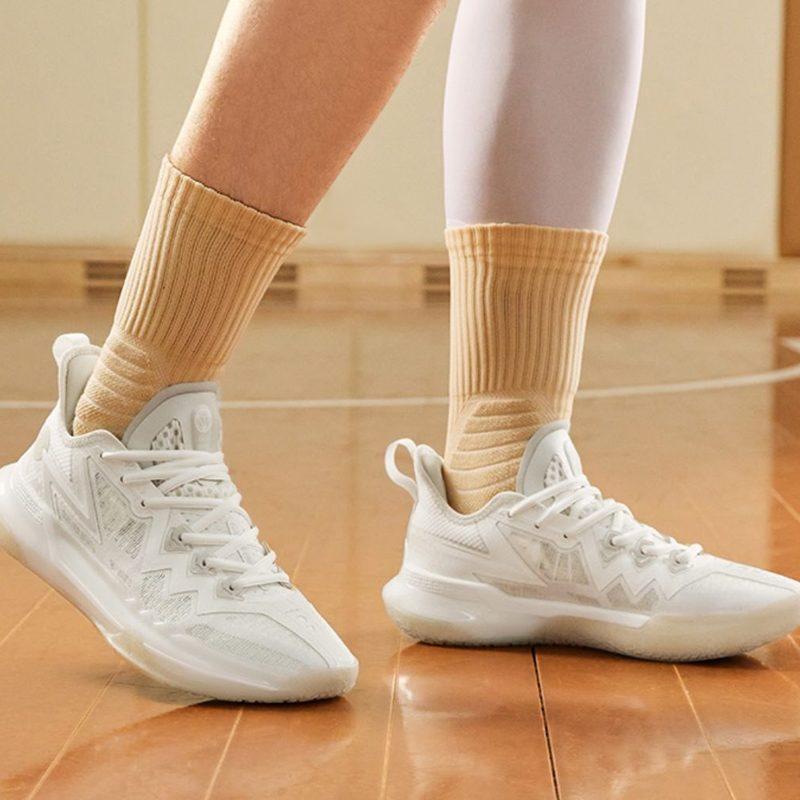 361 Big 3 Future MIRO Dämpfung Rutschfest Abriebfest Niedrig geschnitten Basketballschuhe Herren Federweiß 672411114-2