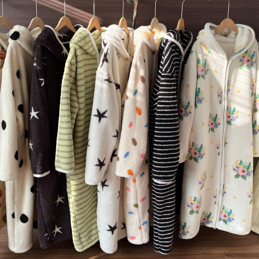 Women's Striped Fleece Hooded Robe, Thickened Warm Flannel Coral Velvet Loungewear Pajama Sets