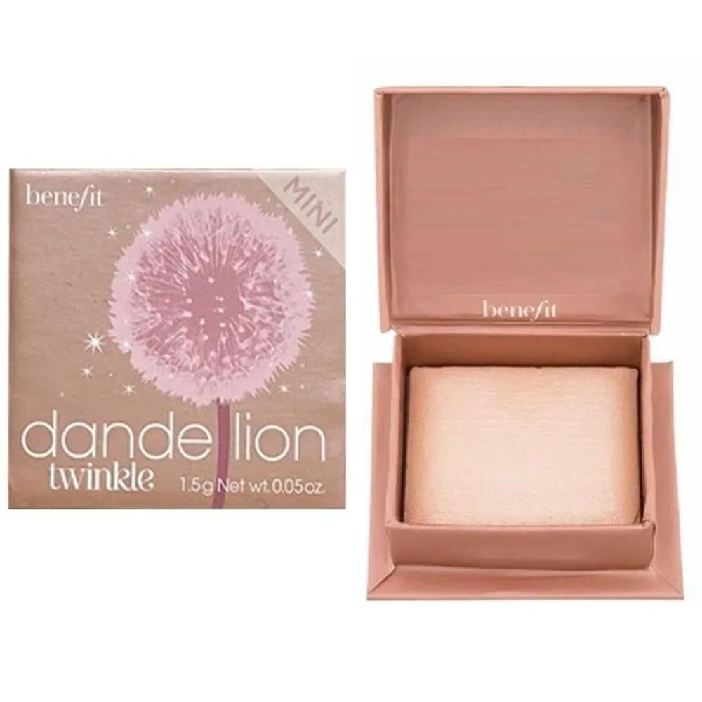 

Benefit Одуванчик Сияние 1,5 г (Мини)