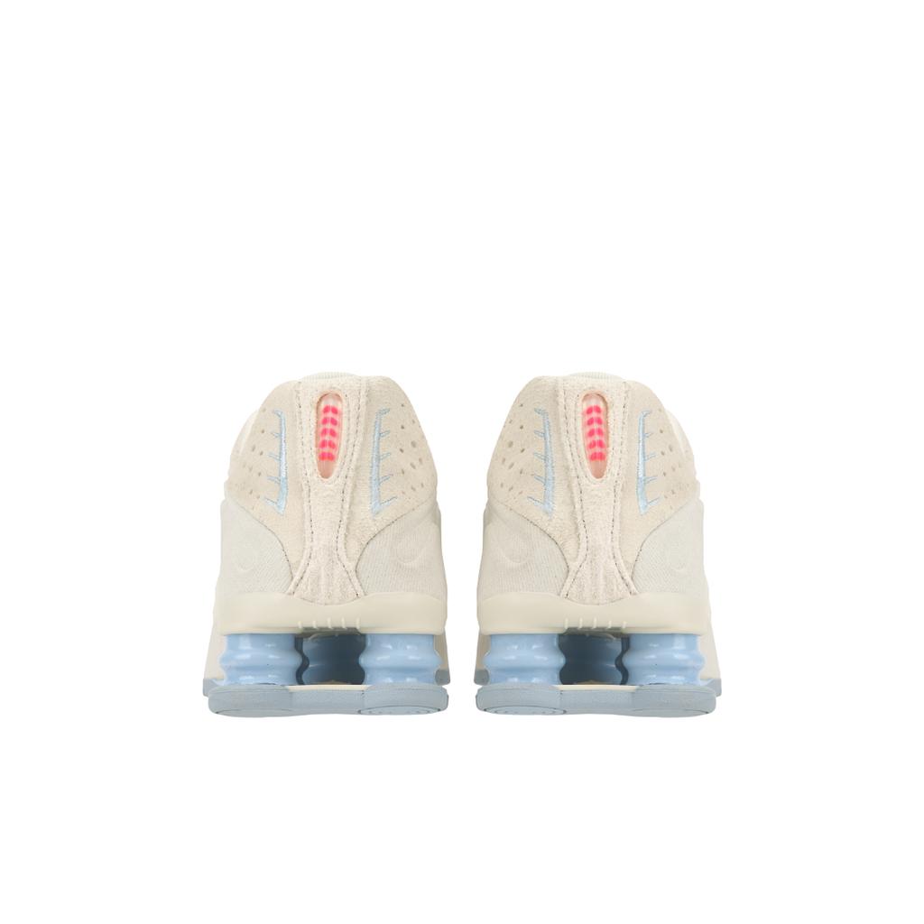 Nike Shox R4 SE Pale Ivory Ornate Swoosh Women Sneakers Cream Light-Orewood-Brown Celestine-Blue IH3572-110