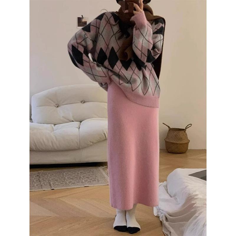 Women's Mid-Length White Cashmere Pencil Skirt with High Waist and Raccoon Fur Knit for Autumn and Winter