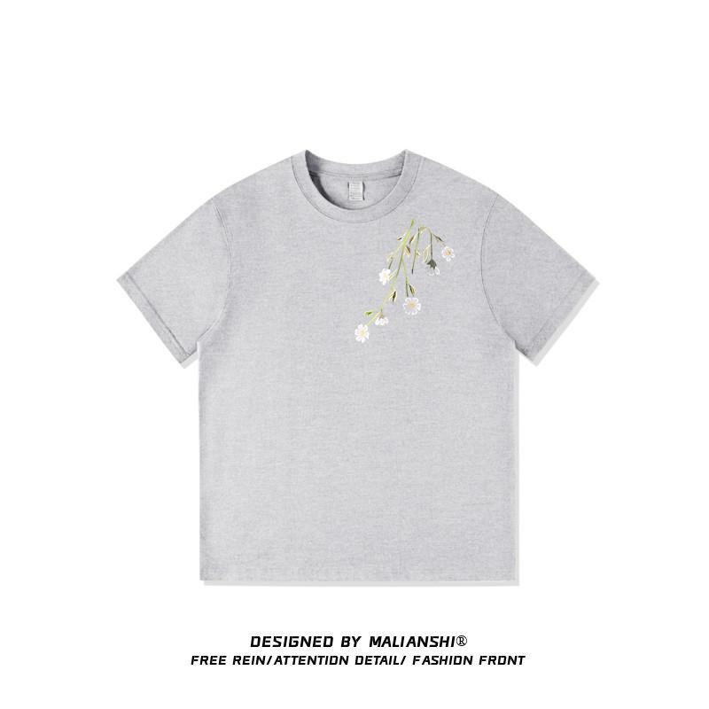 Women's Plus Size Retro Black Cotton Short Sleeve T-shirt with Trendy Loose Fit